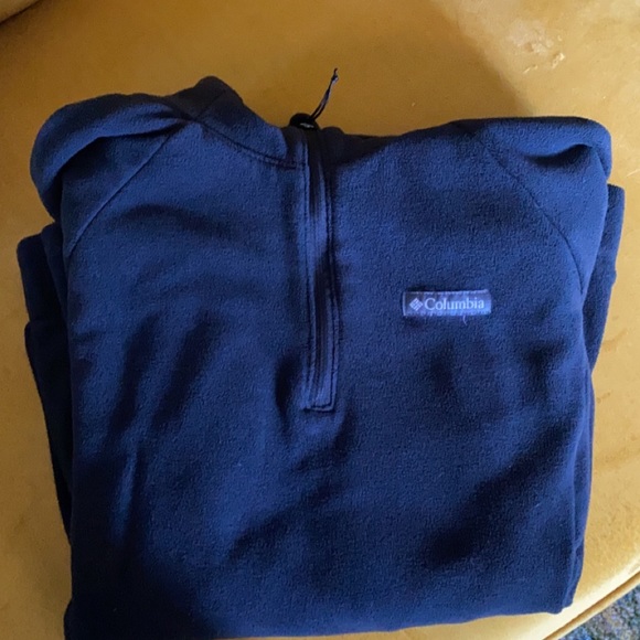 Columbia Half Zip - Picture 1 of 3